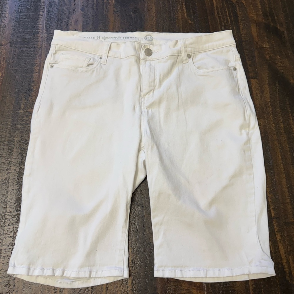 Westport White Bermuda Shorts - Picture 2 of 10